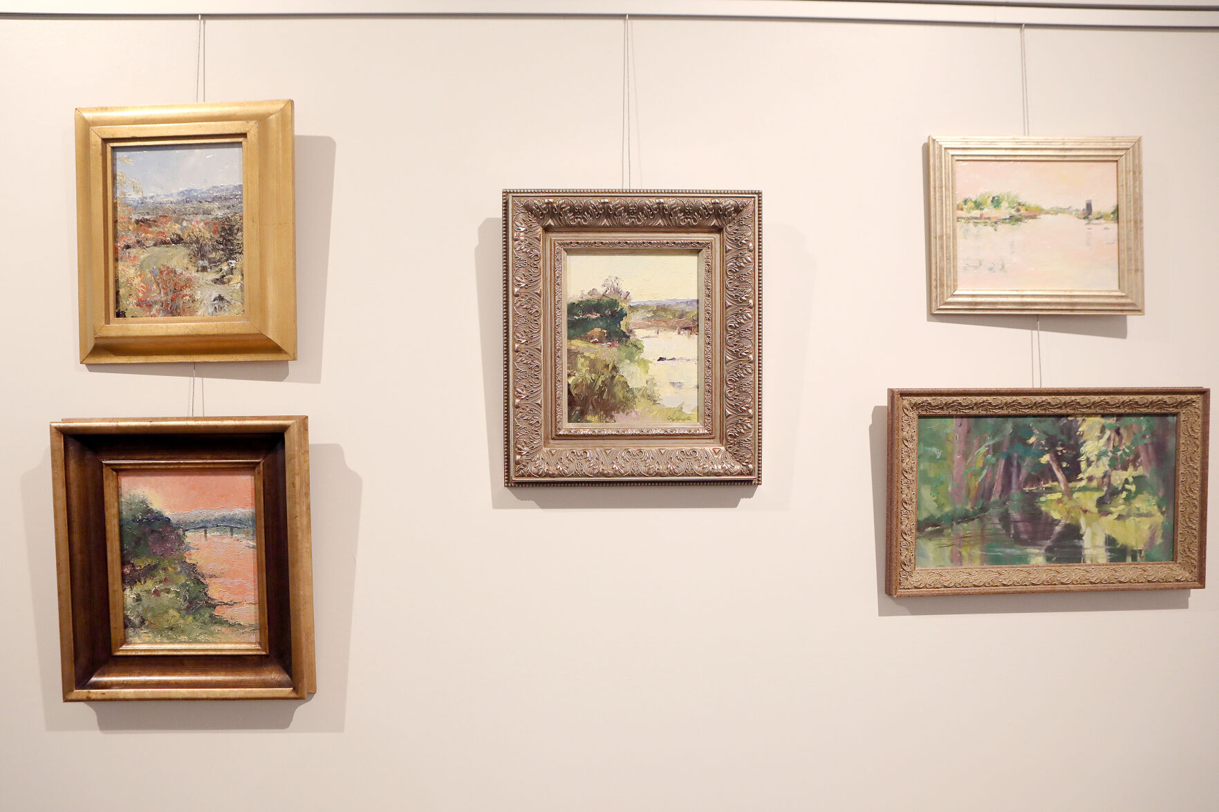 Catherine Mahony’s oil paintings